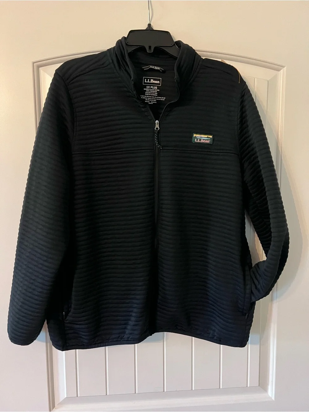 Ladies size 1X- LL BEAN Airlight Knit Pullover IN BLACK